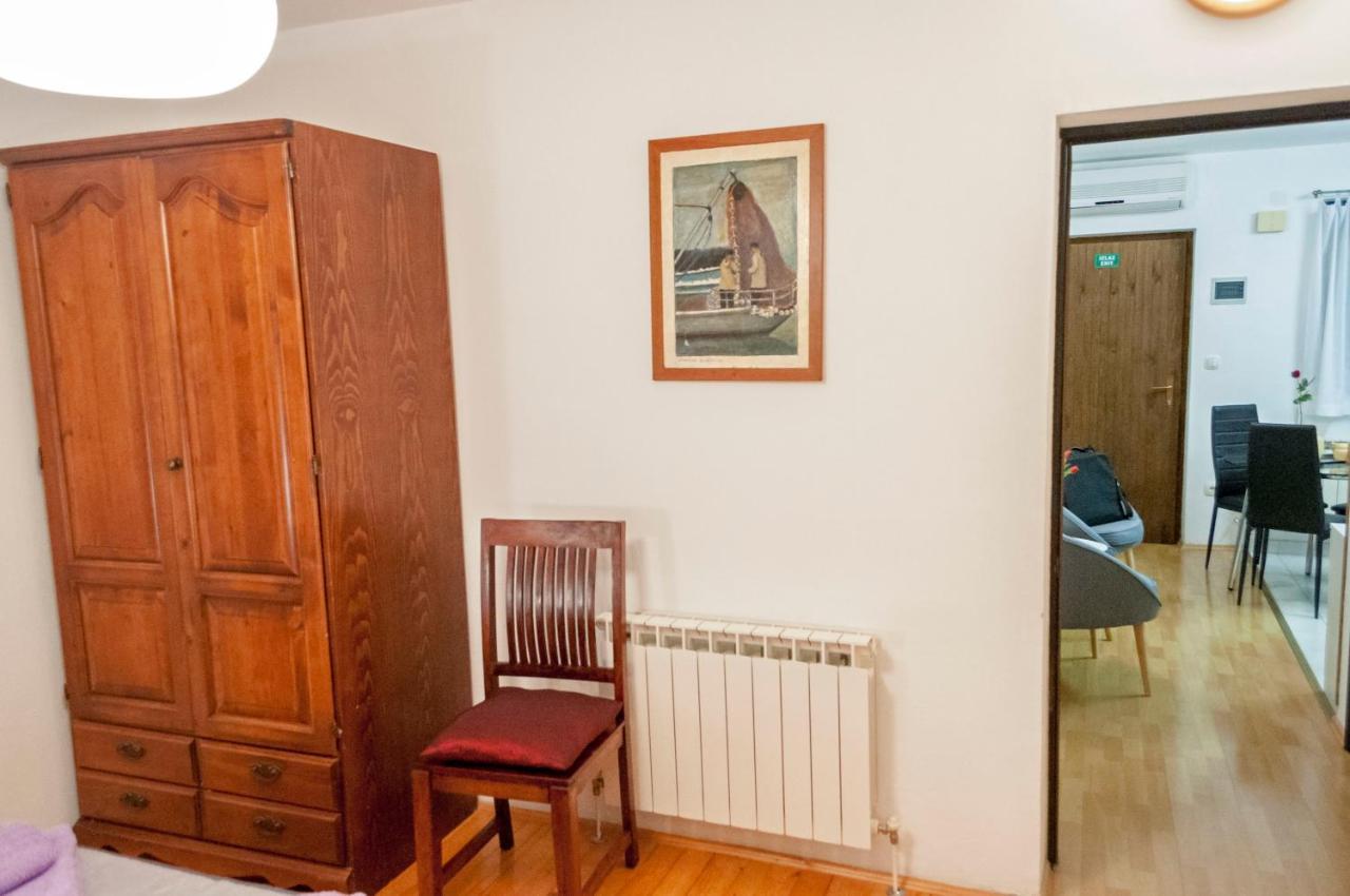 Apartment Rosa 1 로비니 외부 사진