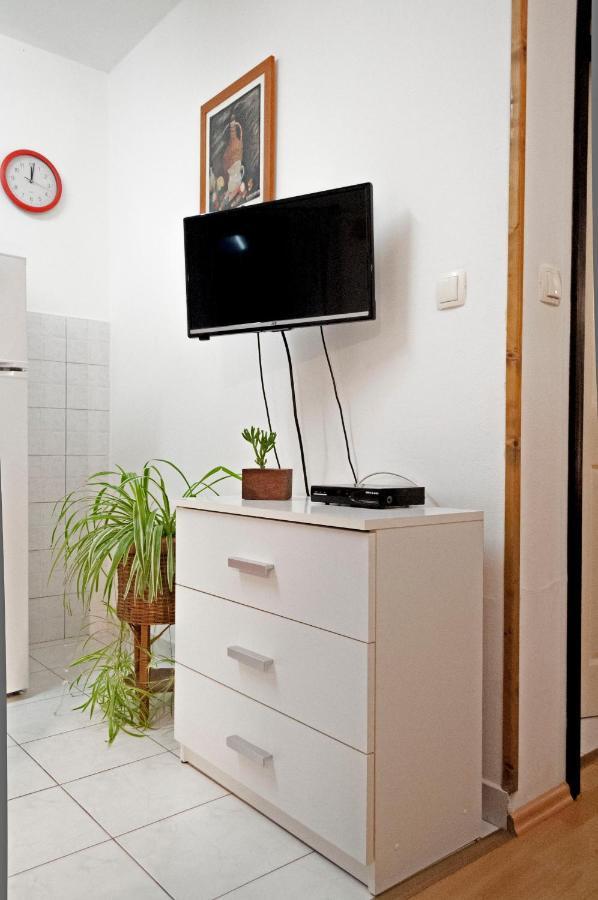 Apartment Rosa 1 로비니 외부 사진