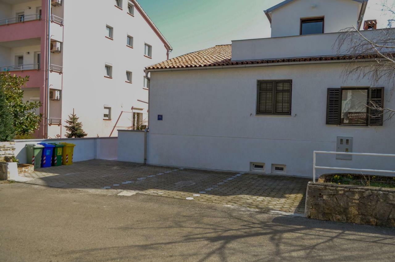 Apartment Rosa 1 로비니 외부 사진